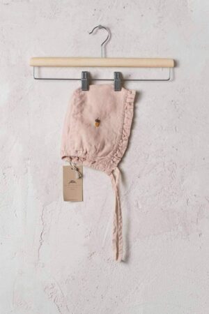 Ruffle Bonnet